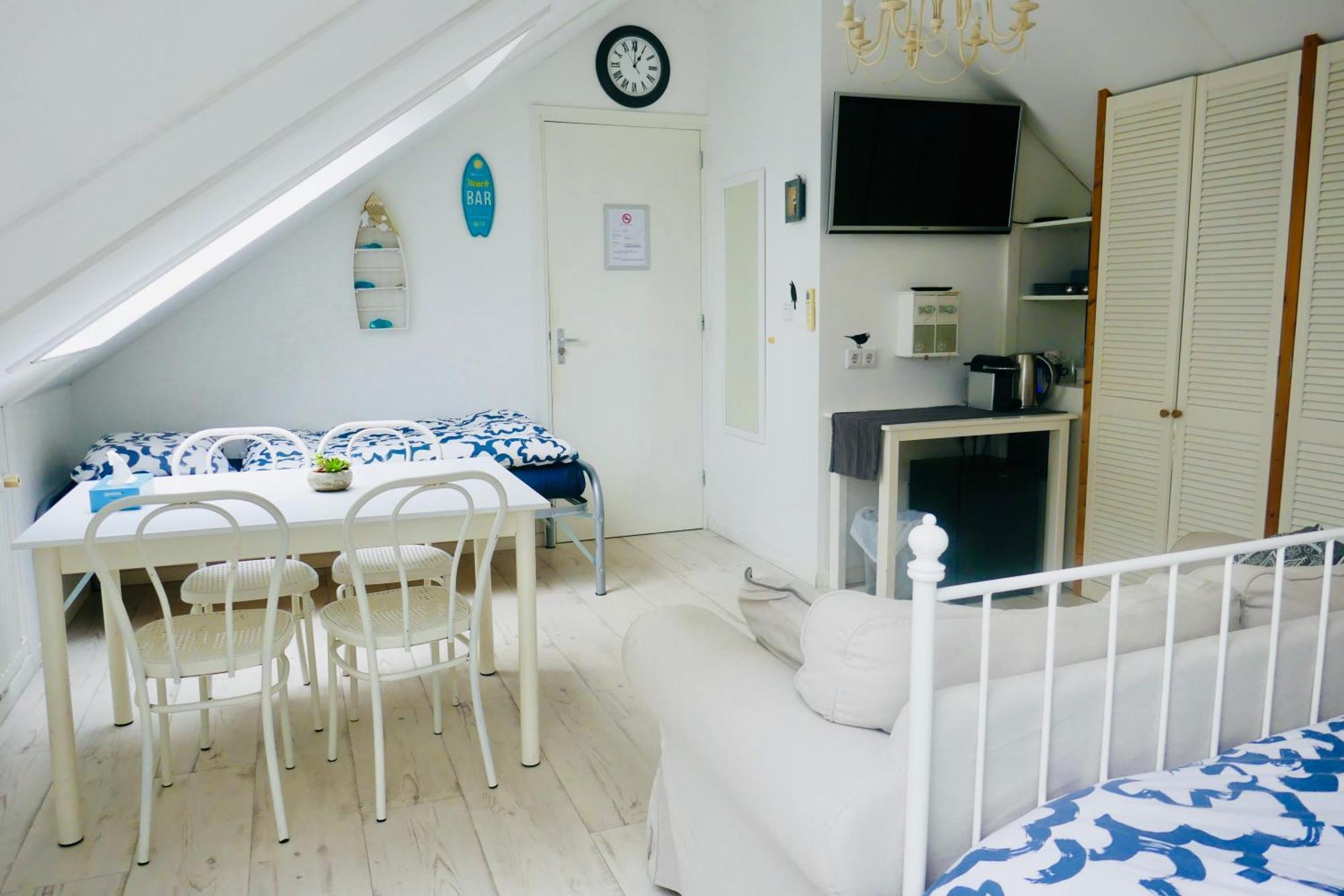 Silver Moon Bed & Breakfast Voorschoten Exteriér fotografie